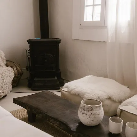 Apartamento Beige Tranquil Escape By The Sea *