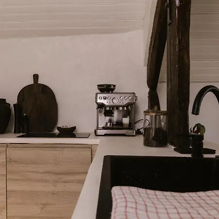 Beige Tranquil Escape By The Sea Apartamento