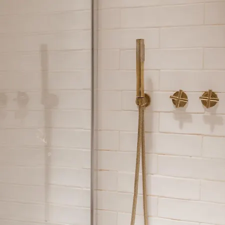 Beige Tranquil Escape By The Sea Apartamento