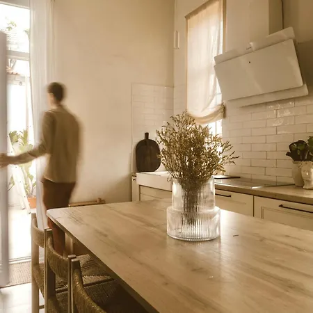 Beige Tranquil Escape By The Sea * Matosinhos (Porto)