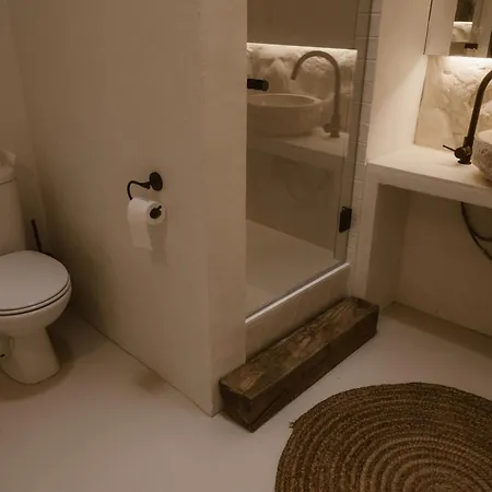 Apartamento Beige Tranquil Escape By The Sea *