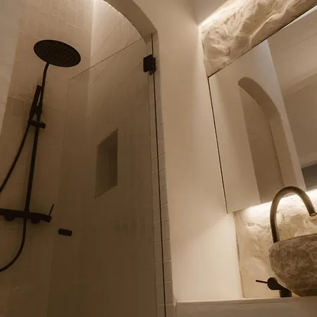 Beige Tranquil Escape By The Sea Apartamento *