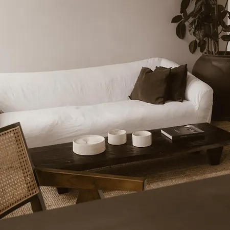 Daire Beige Tranquil Escape By The Sea *
