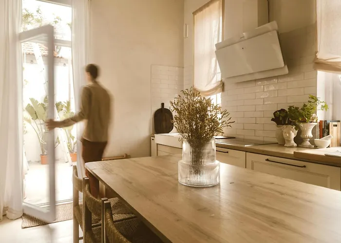 Beige Tranquil Escape By The Sea * Matosinhos (Porto)